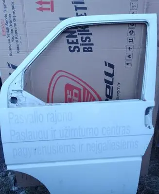 Volkswagen Transporter - Caravelle T4 Front door 