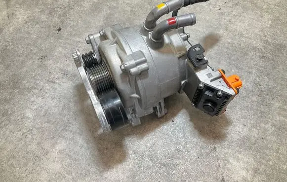 KIA Niro Generator/alternator 3739003920 K240508250S