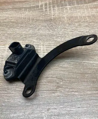 Volkswagen Scirocco Airbag deployment crash/impact sensor 3C0907651 3C0412576A WithBracket