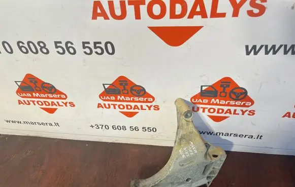Volkswagen Jetta VI Engine mounting bracket 03L199207