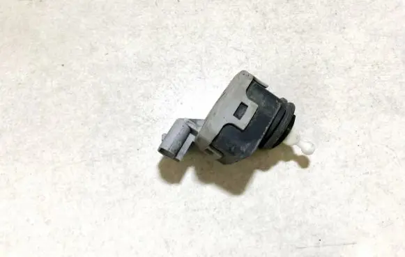 Headlight level adjustment motor
