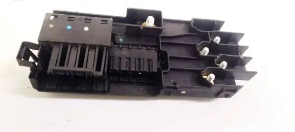 Mercedes-Benz E W211 Fuse box set 2115452301
