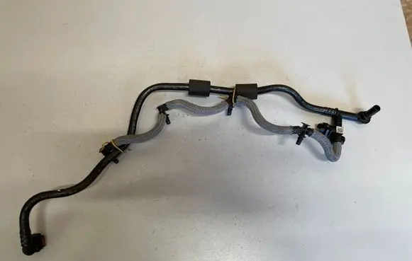 Fuel return line/hose