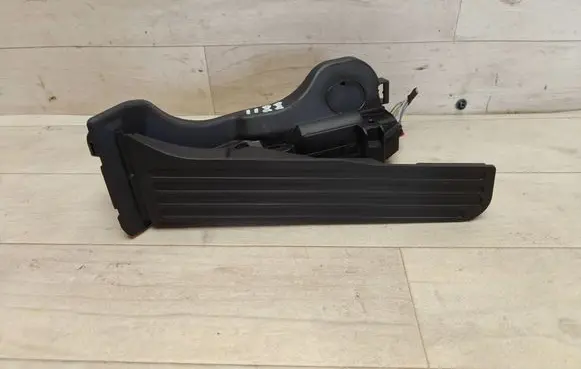 Volkswagen PASSAT B6 Accelerator throttle pedal 1K1721503P