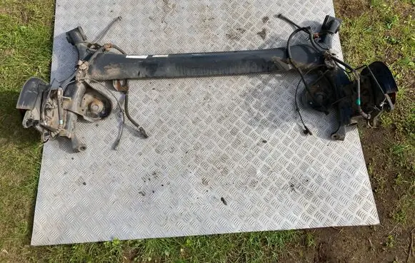 Nissan Qashqai Rear axle beam 