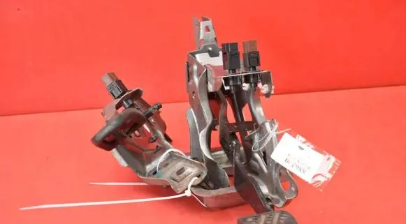 Nissan Micra Accelerator throttle pedal