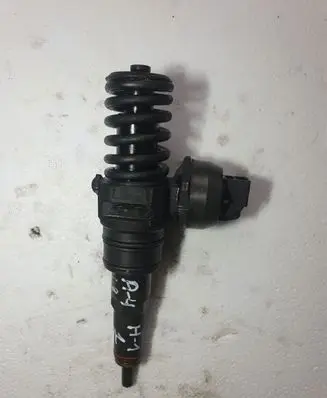 Audi A4 S4 B6 8E 8H Fuel injector 038130473BA 041472016