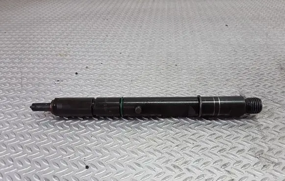 Audi A6 S6 C5 4B Fuel injector 059130201E 0432133836