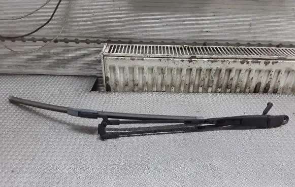 Toyota Aygo AB10 Windshield/front glass wiper blade 