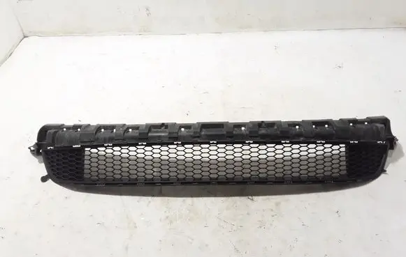 Renault Trafic III (X82) Front bumper lower grill 622544919R