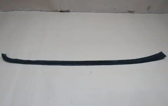 Ford Kuga II Windshield trim 