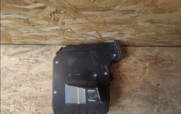 Volvo V40 Other engine bay part 31397339