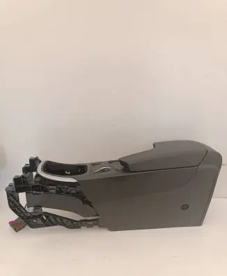 Opel Insignia A Armrest