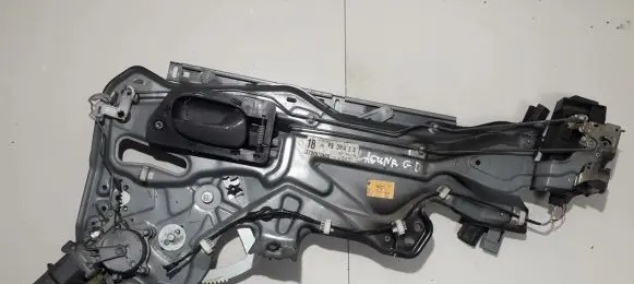 Renault Laguna I Sliding door window regulator with motor 7701672420