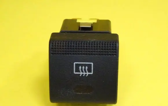 Opel Vectra B Windscreen/window heater switch 590089