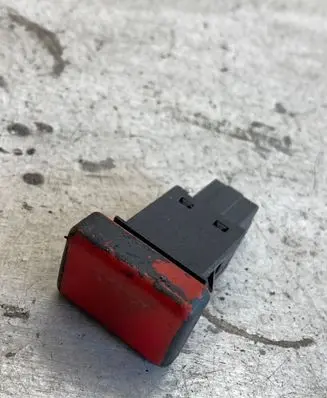 Audi A4 S4 B7 8E 8H Hazard light switch 8e0941509