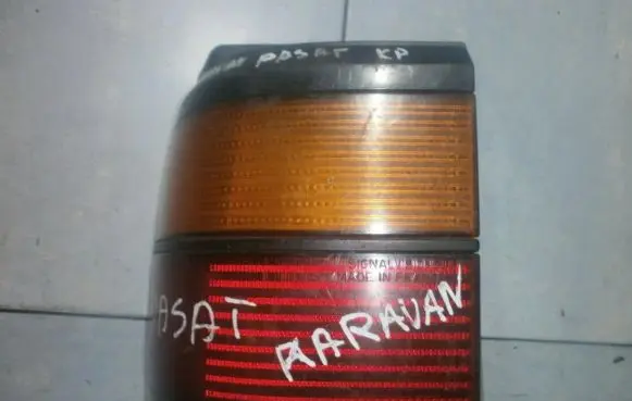 Volkswagen PASSAT B3 Rear/tail lights 333945257