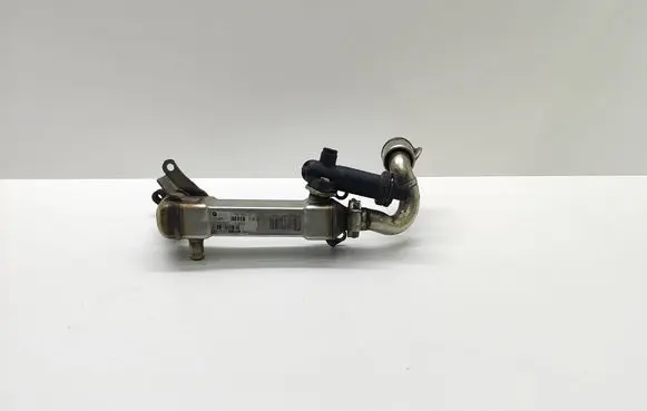 BMW 5 E60 E61 EGR valve cooler 7790065 779006505 038651