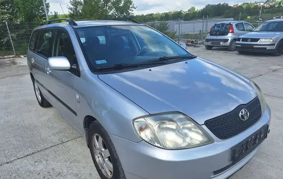 Toyota Corolla E120 E130 Front door E12DRZWI199PP