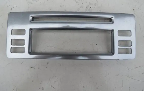 Volvo V70 Radio/GPS head unit trim 1303415
