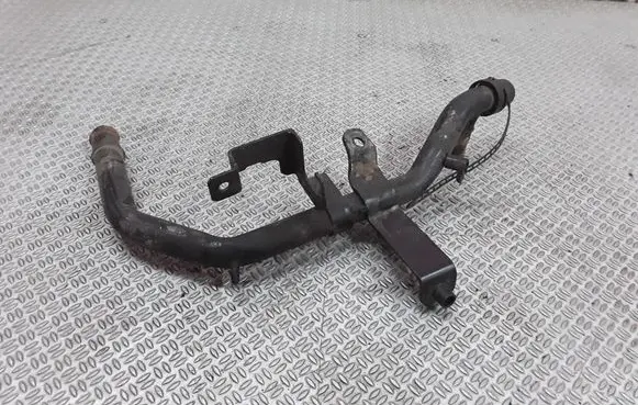 Volkswagen PASSAT B5 Engine coolant pipe/hose 028121065AD