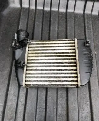 Audi A6 S6 C6 4F Intercooler radiator 038906051D 4F0145805J 0261230073