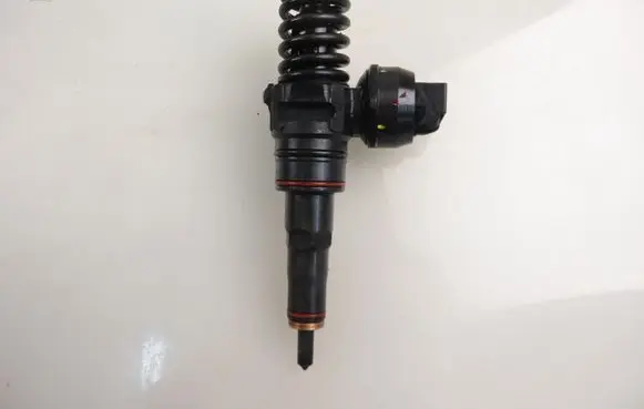 Audi A3 S3 8L Fuel injector 0414720039 038130073AL
