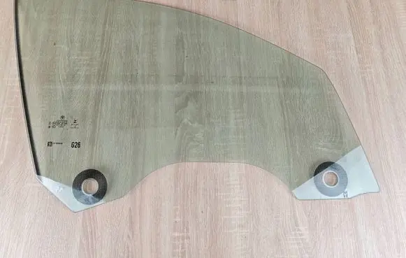 BMW 4 G22 G23 G24 G26 Front door window glass four-door 7955248