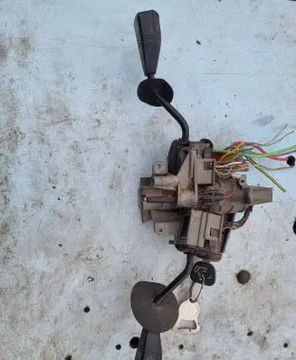 BMW 5 E34 Ignition lock 11552400