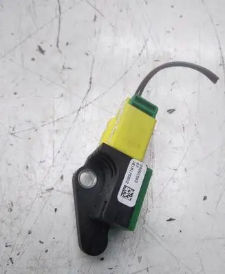 Volkswagen PASSAT CC Airbag deployment crash/impact sensor 8K0973323S