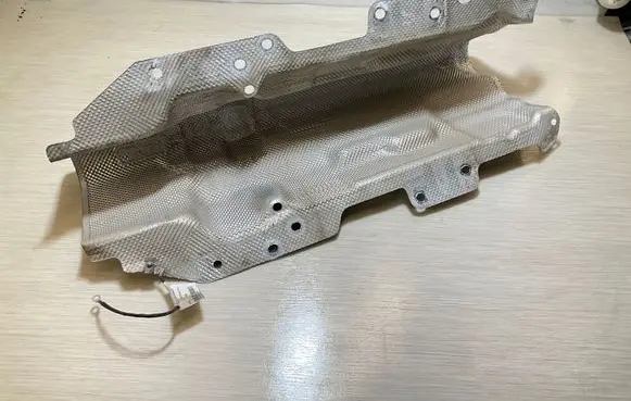 Volvo XC90 Muffler trim 31449249