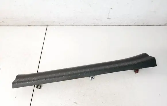 Front sill trim cover