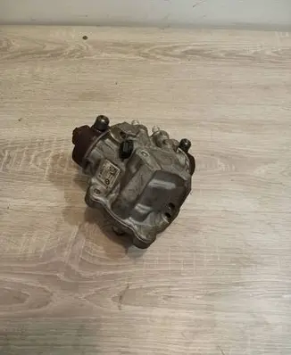 BMW 3 E90 E91 Fuel injection high pressure pump 7800123 0445010617