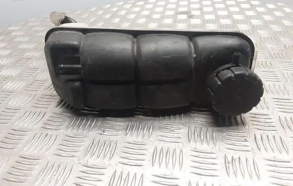 Mercedes-Benz E W210 Coolant expansion tank/reservoir 2105000549