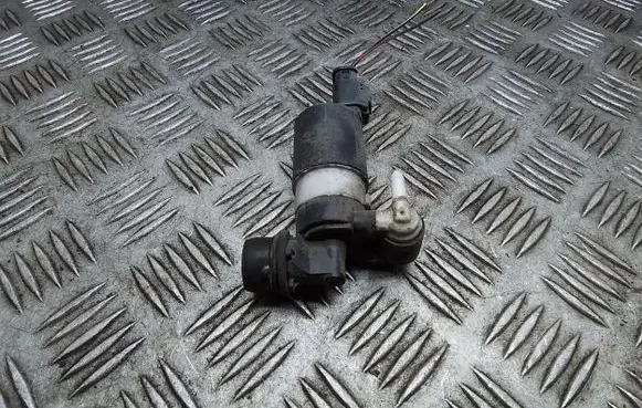 Citroen Berlingo Windscreen/windshield washer pump 8200031805 7700430078 8200184555