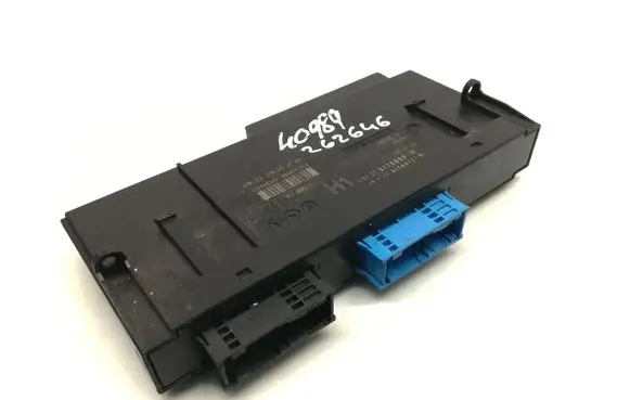 BMW 3 E90 E91 Central body control module 9176880 9176879