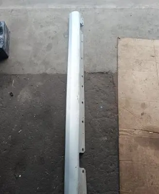 Mercedes-Benz E W211 Sill A2116980154 DN012980