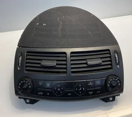 Mercedes-Benz E W211 Climate control unit 2118300390 A2118300390