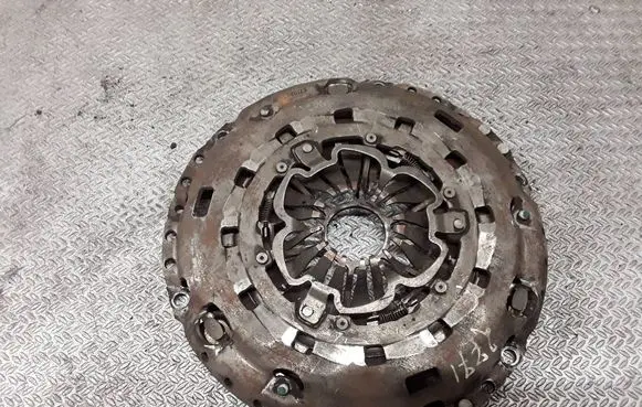 Chrysler PT Cruiser Pressure plate 04668682AC