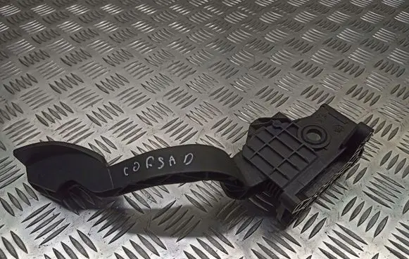 Opel Corsa D Accelerator pedal position sensor 55702020