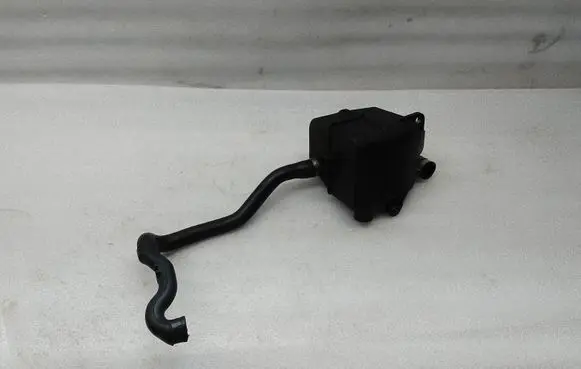 Breather/breather pipe/hose