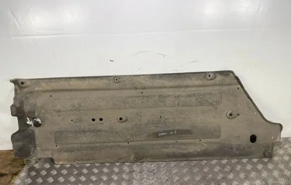 KIA Stonic Center/middle under tray cover 84205H8100