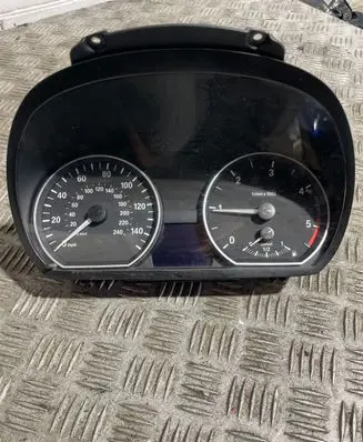 BMW 1 E81 E87 Speedometer (instrument cluster) 102498262 9122592 170064741