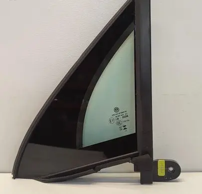 Volkswagen Tiguan Front door 5NA845113