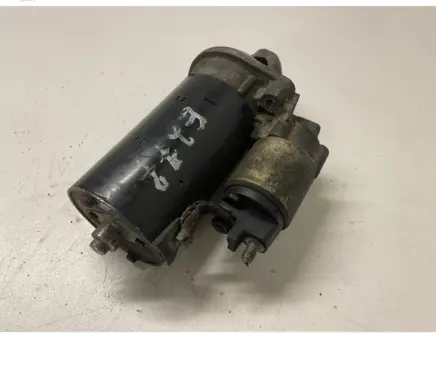 Mercedes-Benz E W211 Starter motor A0051516601 0001109250