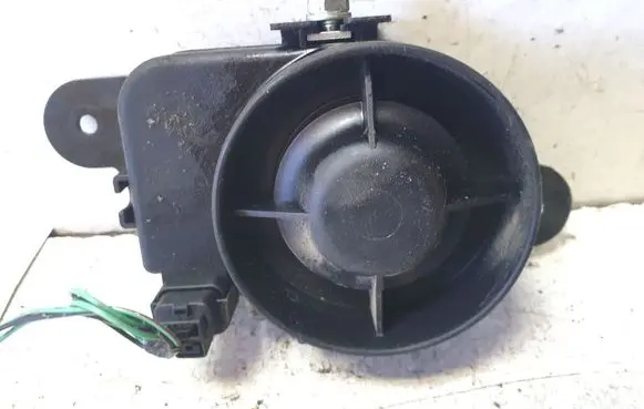 Mazda 5 Alarm system siren BP5E67SB000