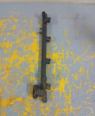 Renault Scenic I Fuel main line pipe 7700112777