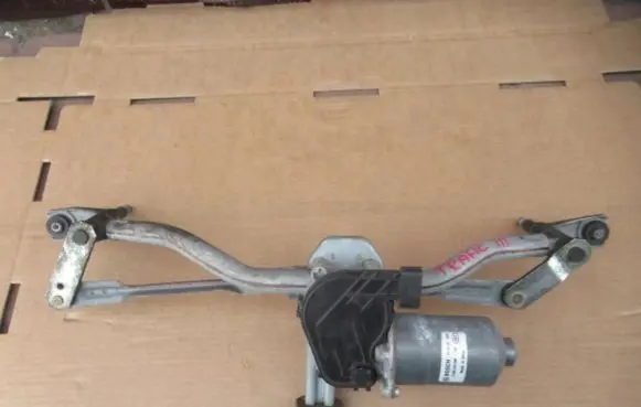 Renault Trafic III (X82) Front wiper linkage and motor