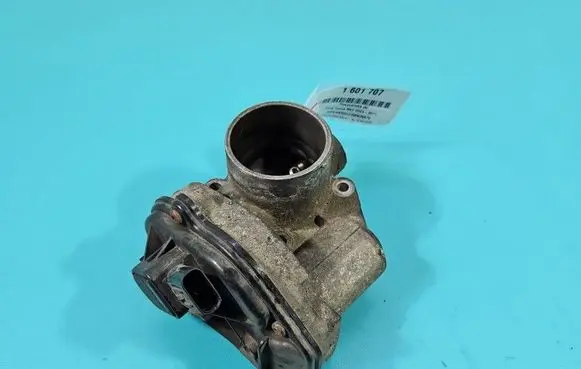Ford Focus Throttle body valve VP256U9E927P IMPRK1601707
