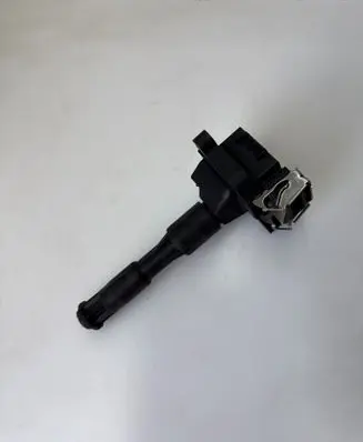 BMW 7 E38 High voltage ignition coil 0221504004 011217 1703227